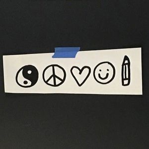 w男人扒开女人的腿猛进动漫
